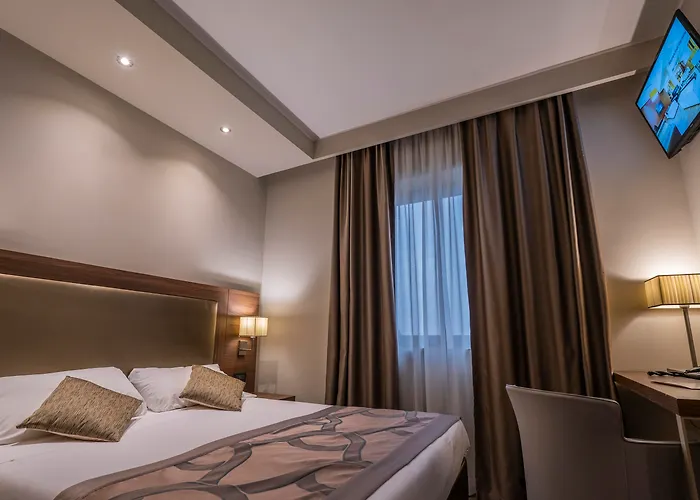 Hotel con piscina: Smart Hotel Holiday